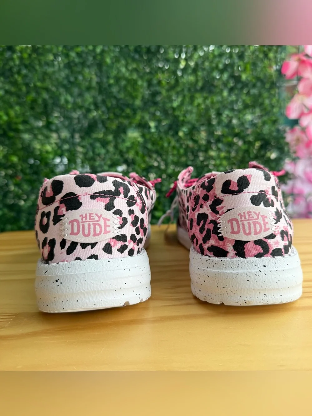 HEYDUDE Wendy Y Getaway Lace Pink Leopard Youth Size 6 Slip On Shoes NWT